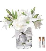 Большой букет розы и лилии в белом цвете Cote Noire