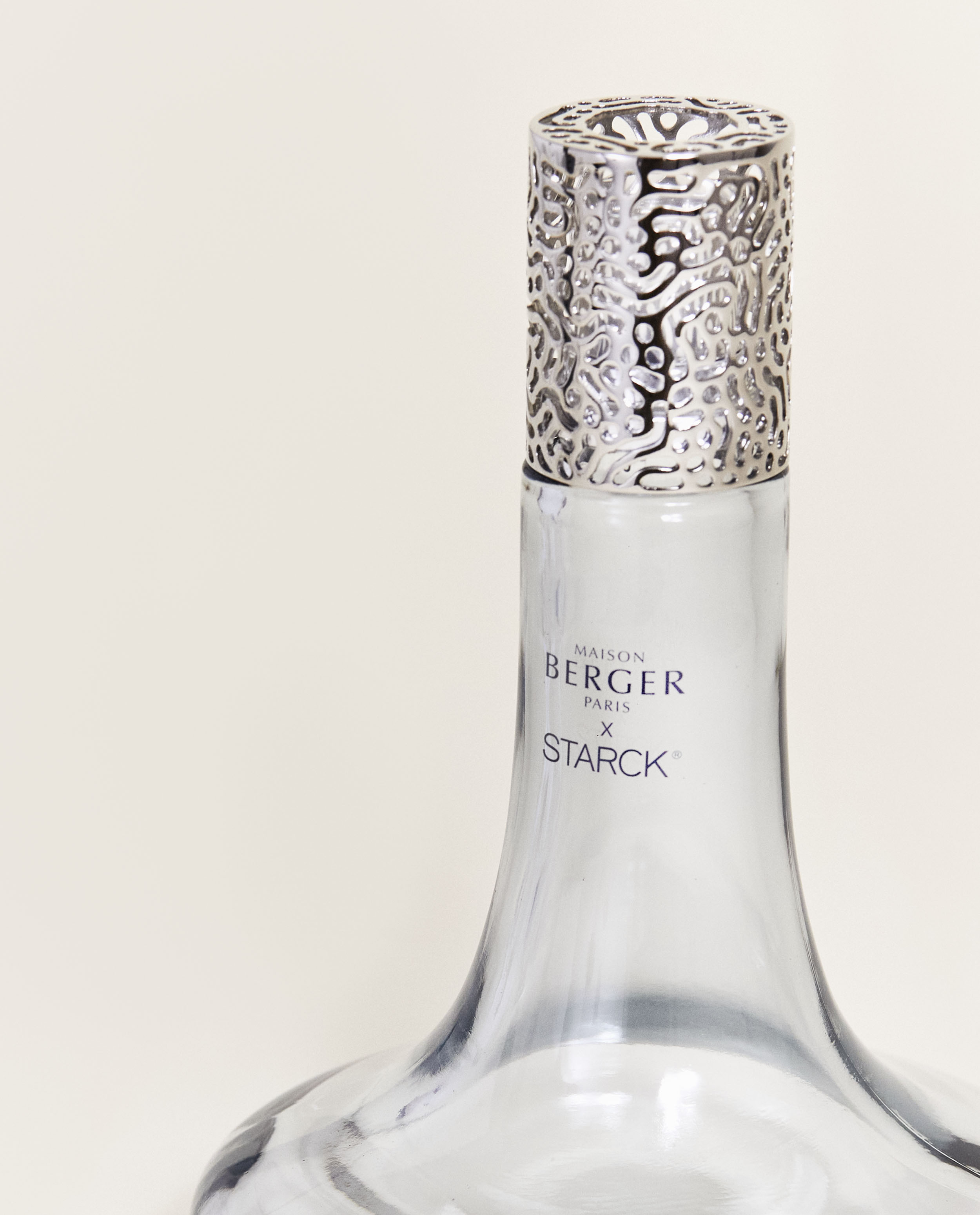 Лампа Берже by Starck серая с ароматом Peau de Pierre 500мл Maison Berger