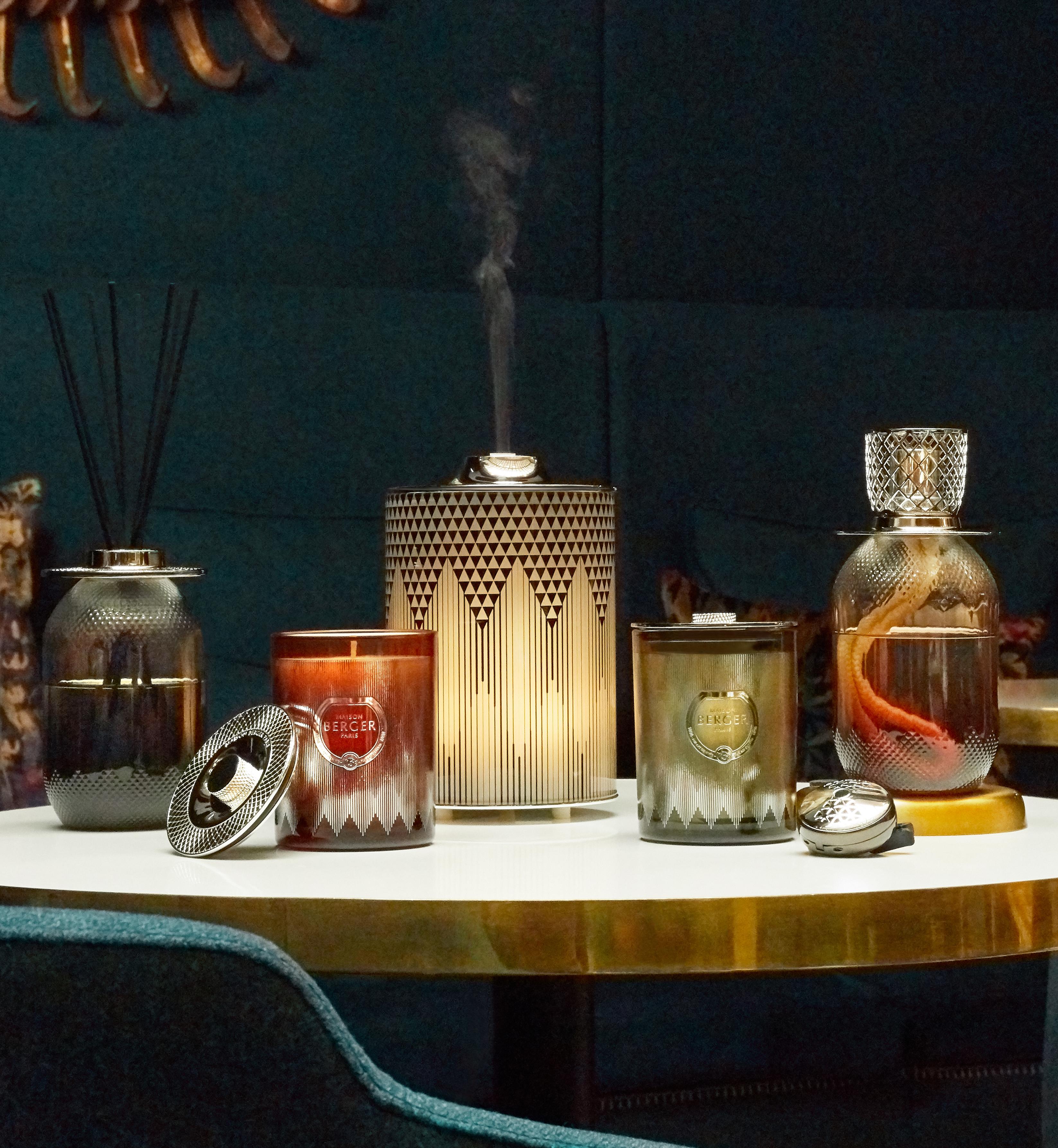 Аромалампа "Мираж" серая с ароматом "Мистическая кожа" 475мл Maison Berger