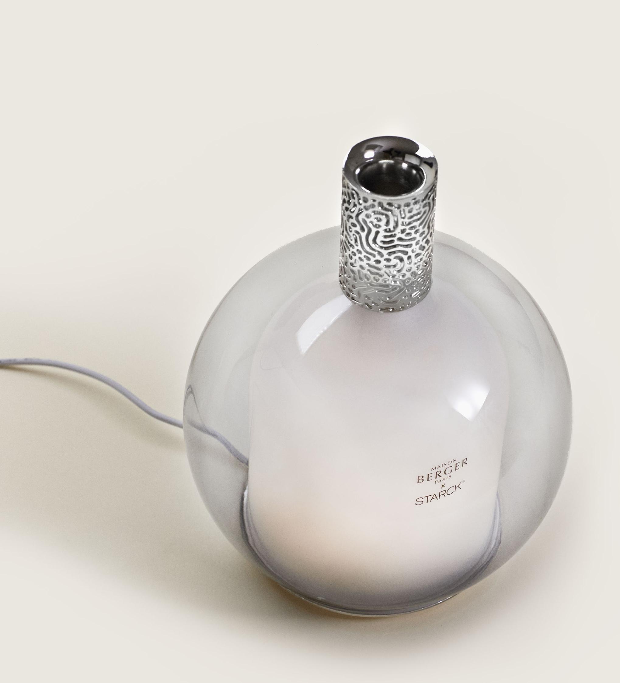 Аромалампа by Starck серая с ароматом Peau de Pierre 475мл Maison Berger