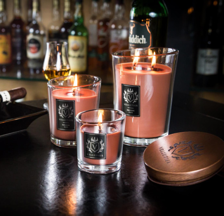 Аромасвеча "Сигарная комната" 225гр Vellutier