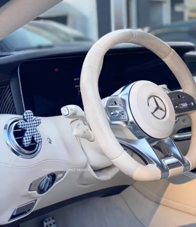 Ароматизатор для авто NIKI черно-белый "Черная орхидея" Mr&Mrs Fragrance