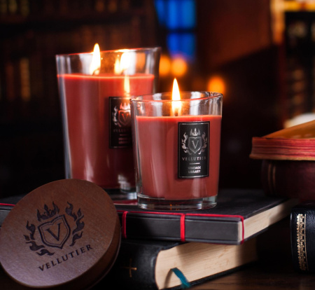 Аромасвеча "Старинная библиотека" 225гр Vellutier