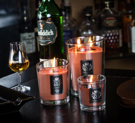 Аромасвеча "Сигарная комната" 515гр Vellutier