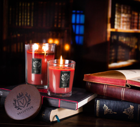 Аромасвеча "Старинная библиотека" 90гр Vellutier