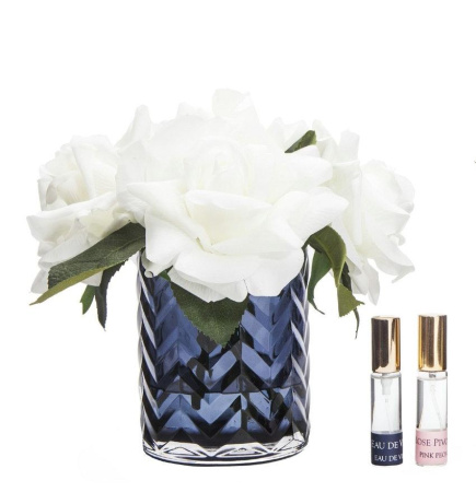 Аромабукет 5 белых роз в синей вазе "ёлочка" Cote Noire