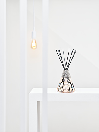 Аромадиффузор by Starck розовый с ароматом Peau de Soie 400мл Maison Berger