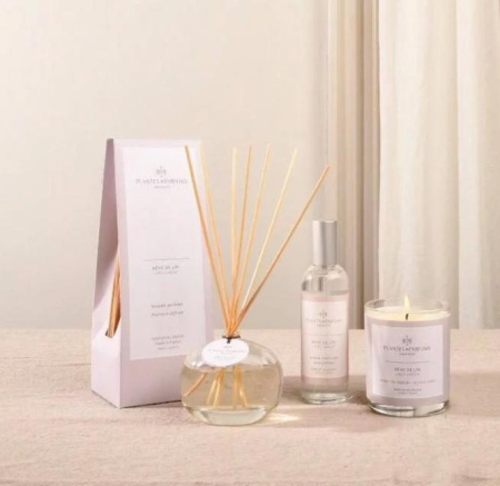 Аромасвеча "Нежность льна" 180г Plantes et Parfums