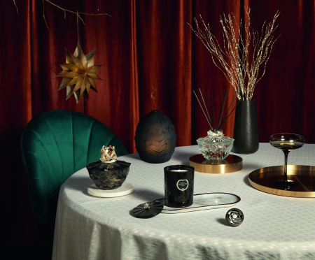 Аромасвеча "Кали" черная с ароматом "Ванильное Великолепие" 240гр Maison Berger