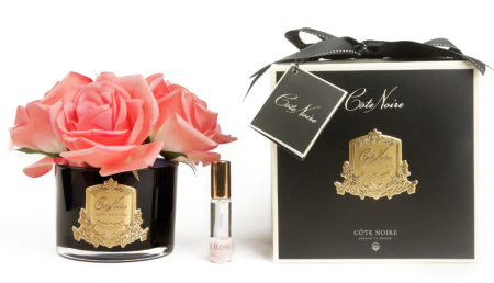 Аромабукет 5 роз коралловых в черной вазе Cote Noire