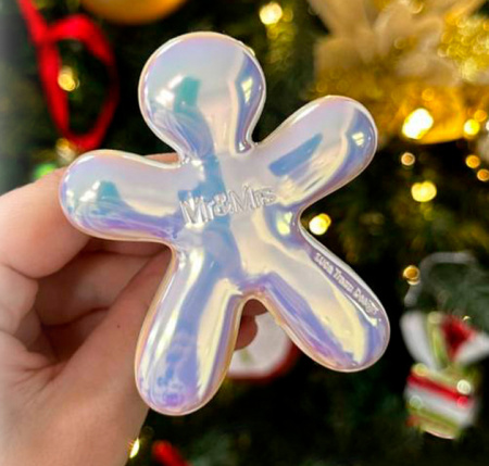 Ароматизатор для авто NIKI белый радужный "Черный чай" Mr&Mrs Fragrance